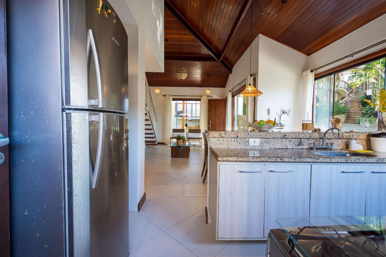 Casa espetacular entre Geribá e Ferradurinha - WIFI 200MB - Piscina do codomínio - 700 m da praia - Garagem - 4 Suites - Área gourmet privativa - Cozinha equipada - Área kids - Portaria 24h - Ar condicionado Búzios Exterior foto